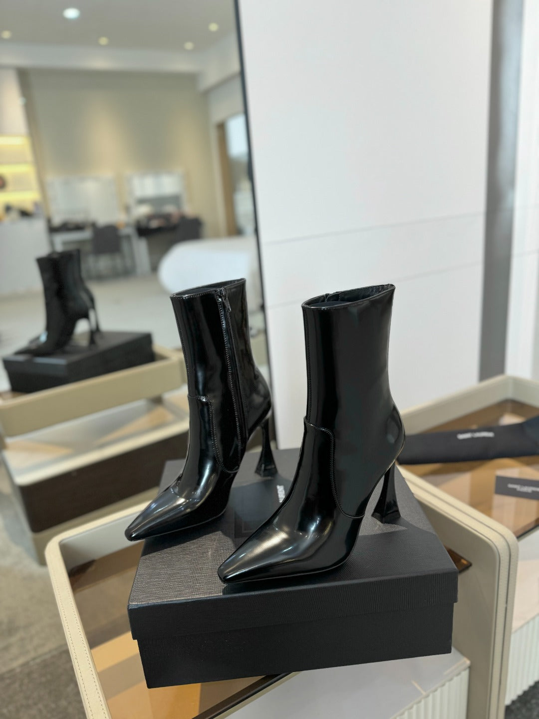 HIGH HEEL POINTED-TOE ANKLE BOOTS IN BLACK SHINY CALFSKIN