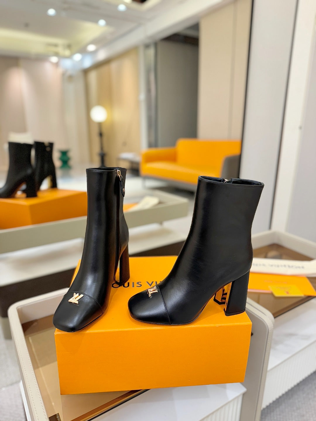 LV Ankle Boots 90 Black Sheepskin 573716