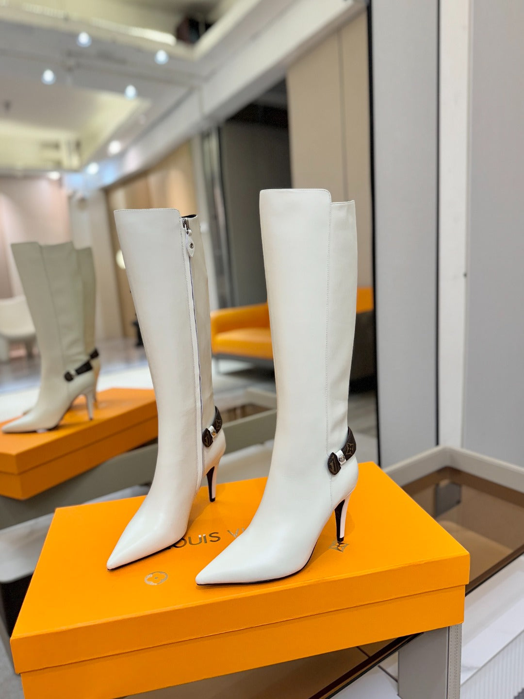 LV 25 Long Boots 90 White Calfskin 573877