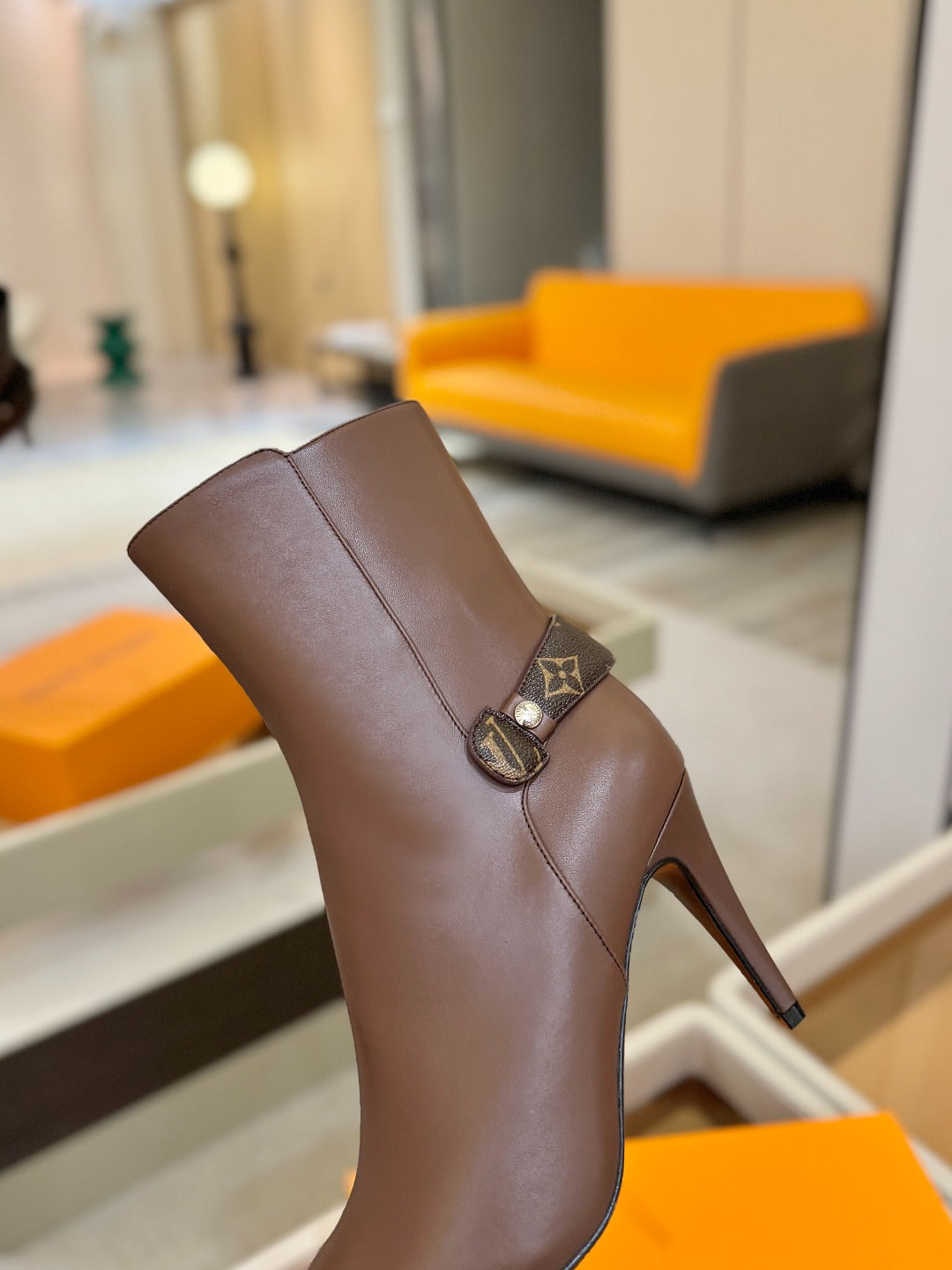 LV 25 Runway Ankle Boots 90 Brown Calfskin 573864