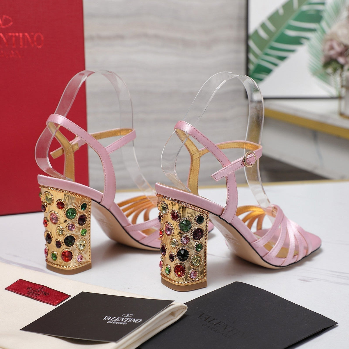 VT 2025 Diamond Heel Sandals Pink Cowhide 289511