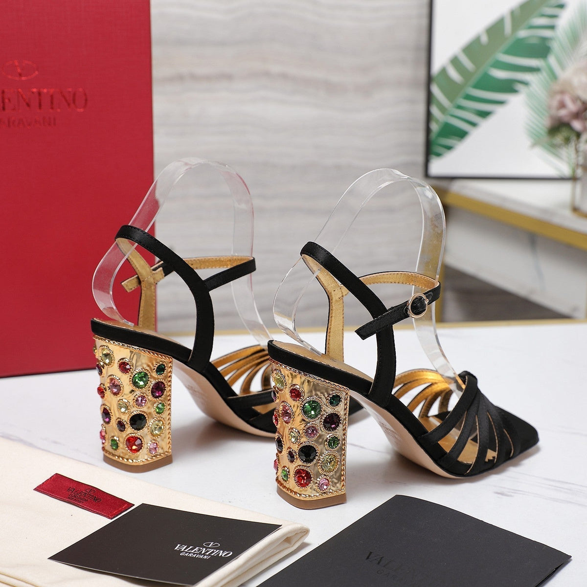 VT 2025 Diamond Heel Sandals Black Cowhide 289513