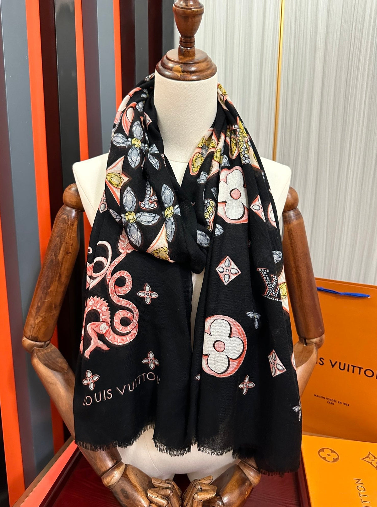 LV  Long Scarf 200cm Black Pink Yellow Cashmere 967316