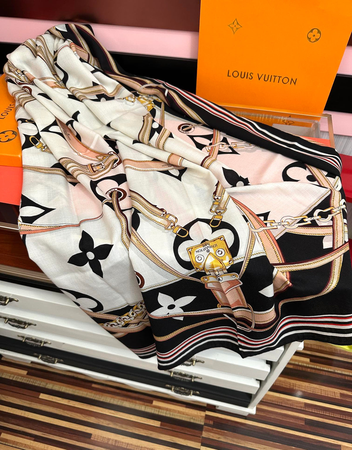 LV Scarf 140cm Black Beige White Silk Cashmere 968683