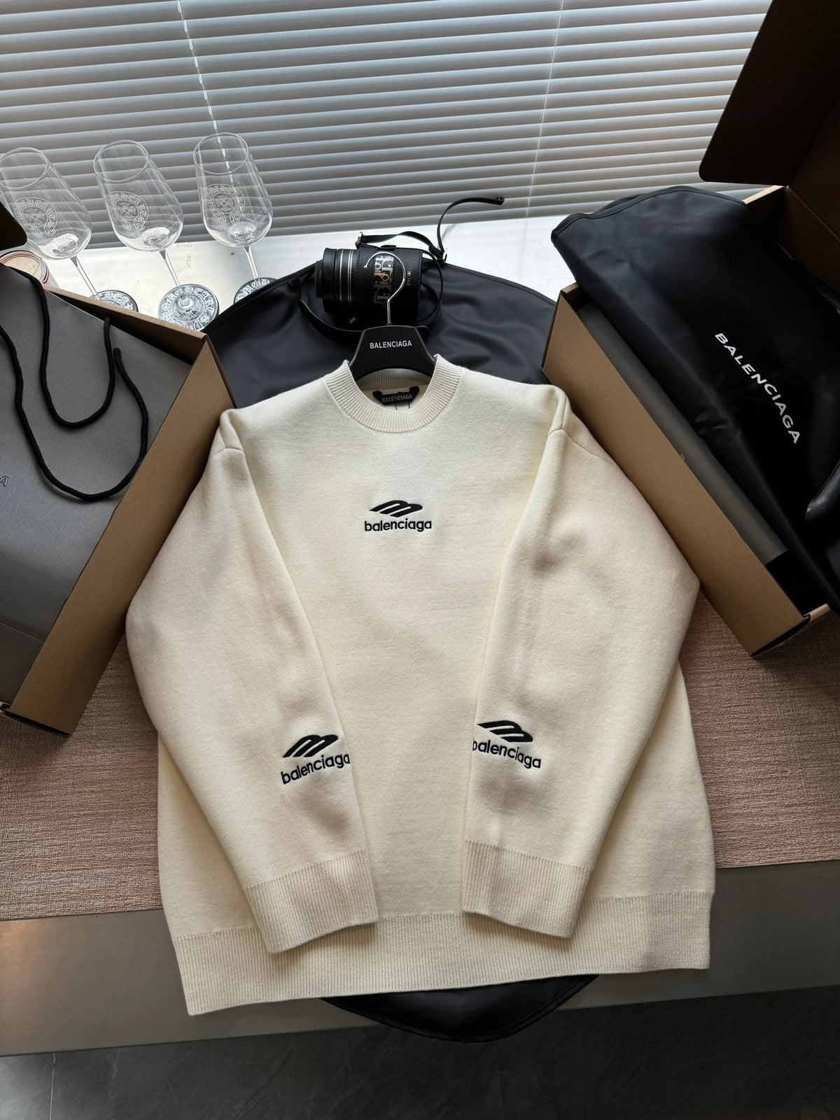 Balenciaga 25 Sweater White Wool 0016