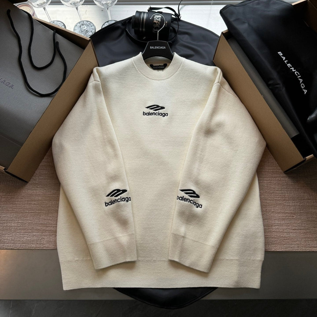 Balenciaga 25 Sweater White Wool 0016