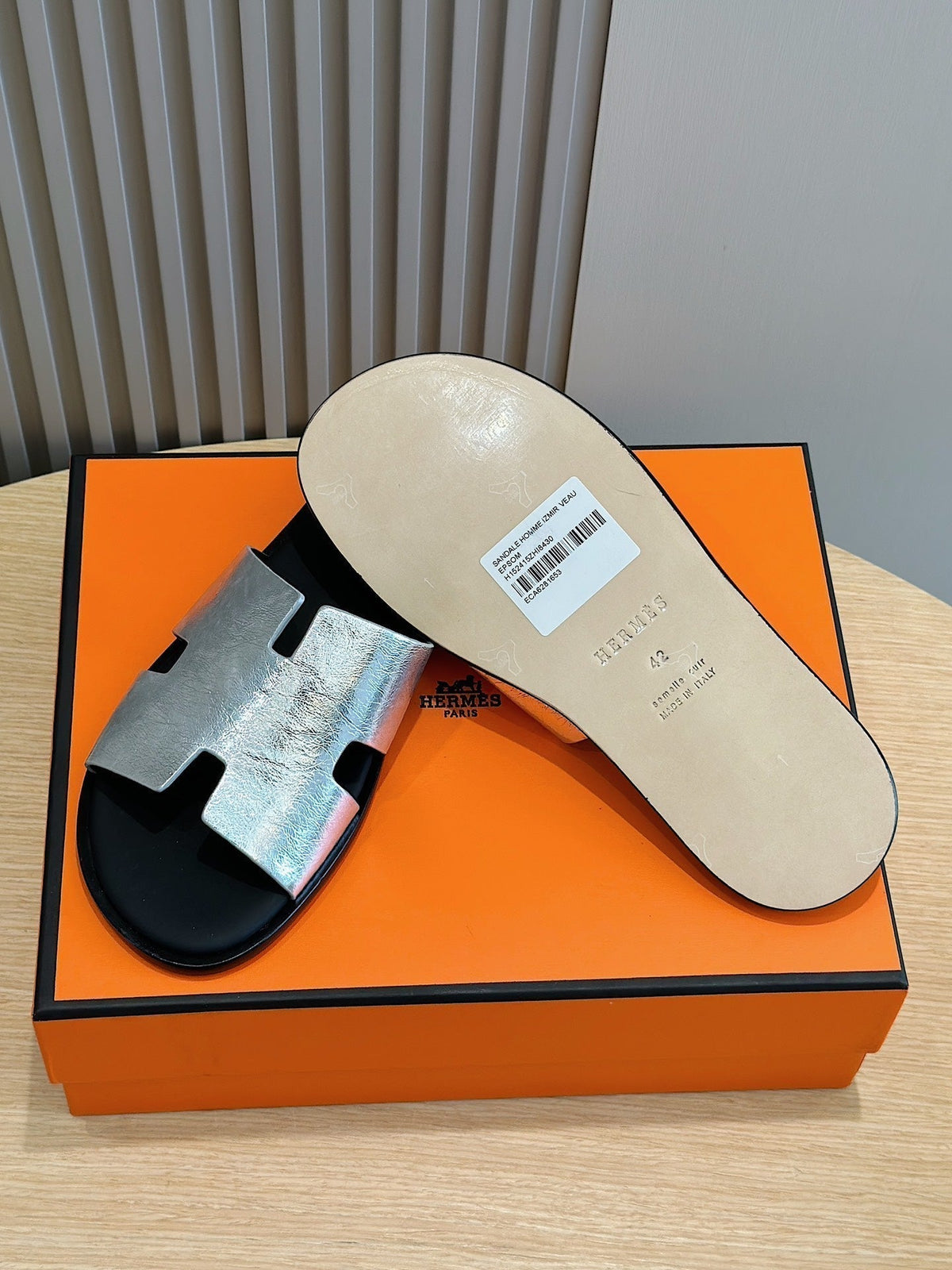 HM IZMIR SANDAL SILVER CALFSKIN