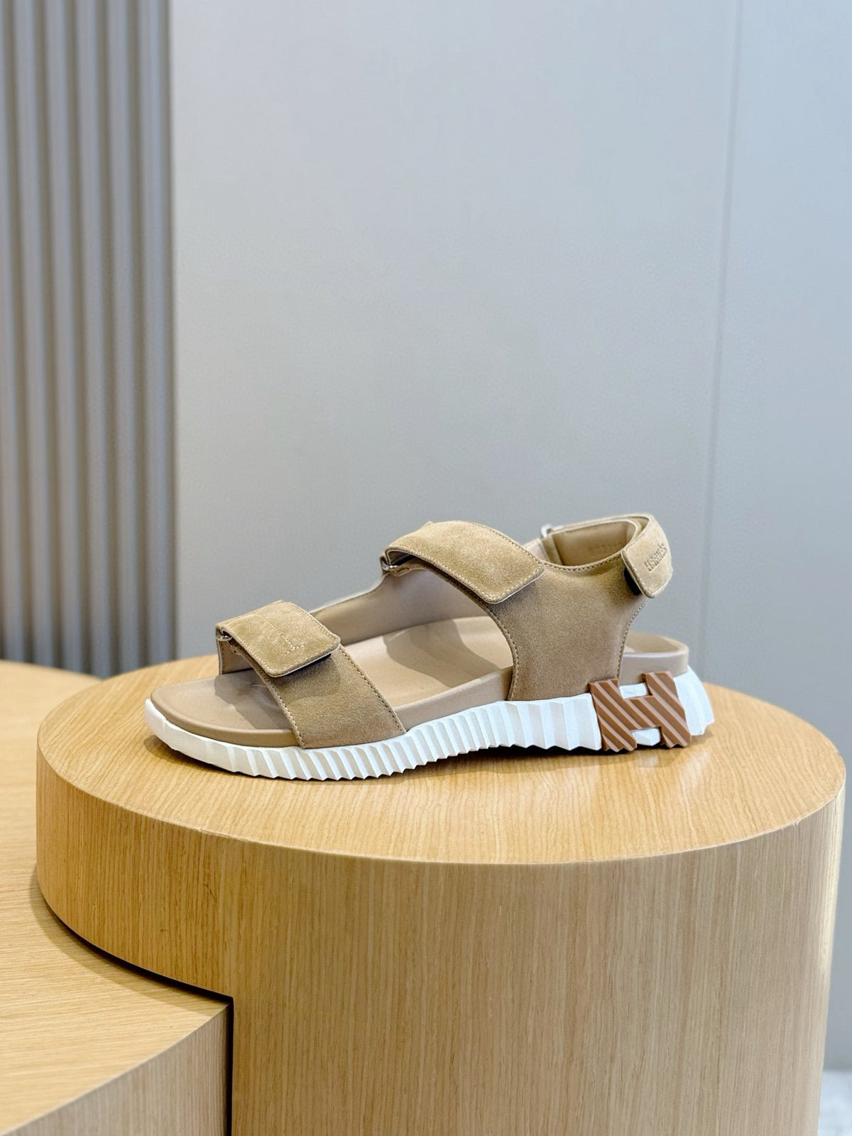 HM Men's Junior Sandal Beige Suede 643238