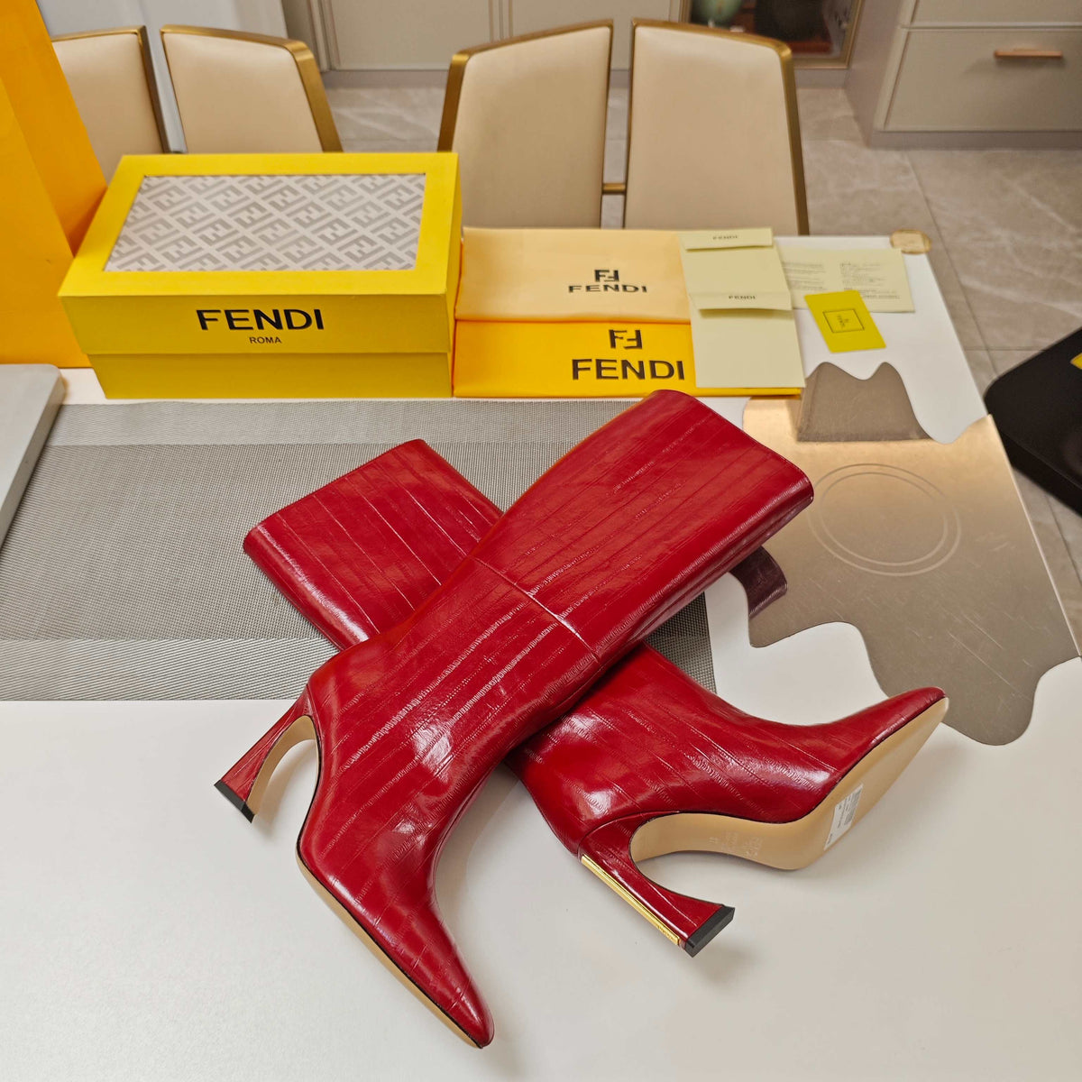 Fendi 25ss high-heeled boots red sheepskin 502721