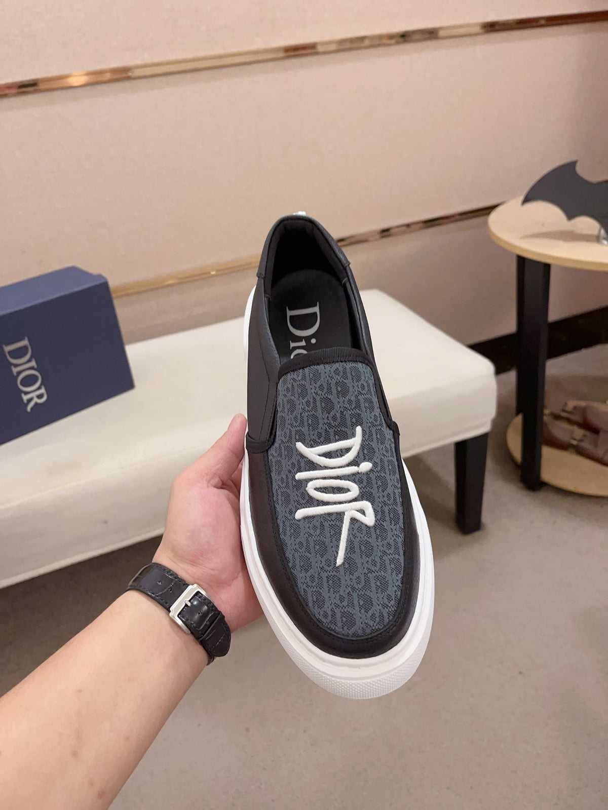 CD B23 SLIP ON BLACK CALFSKIN AND JACQUARD