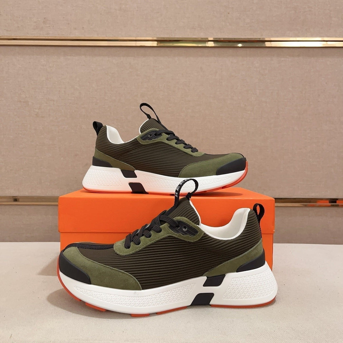 HM HUGO SNEAKER OLIVE WEAVE AND SUEDE