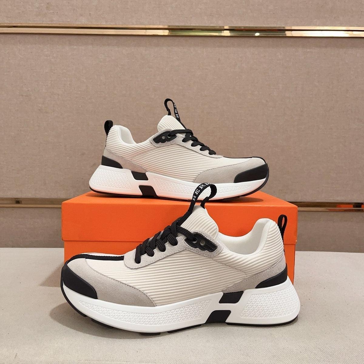 HM HUGO SNEAKER CREAMY WHITE WEAVE AND SUEDE