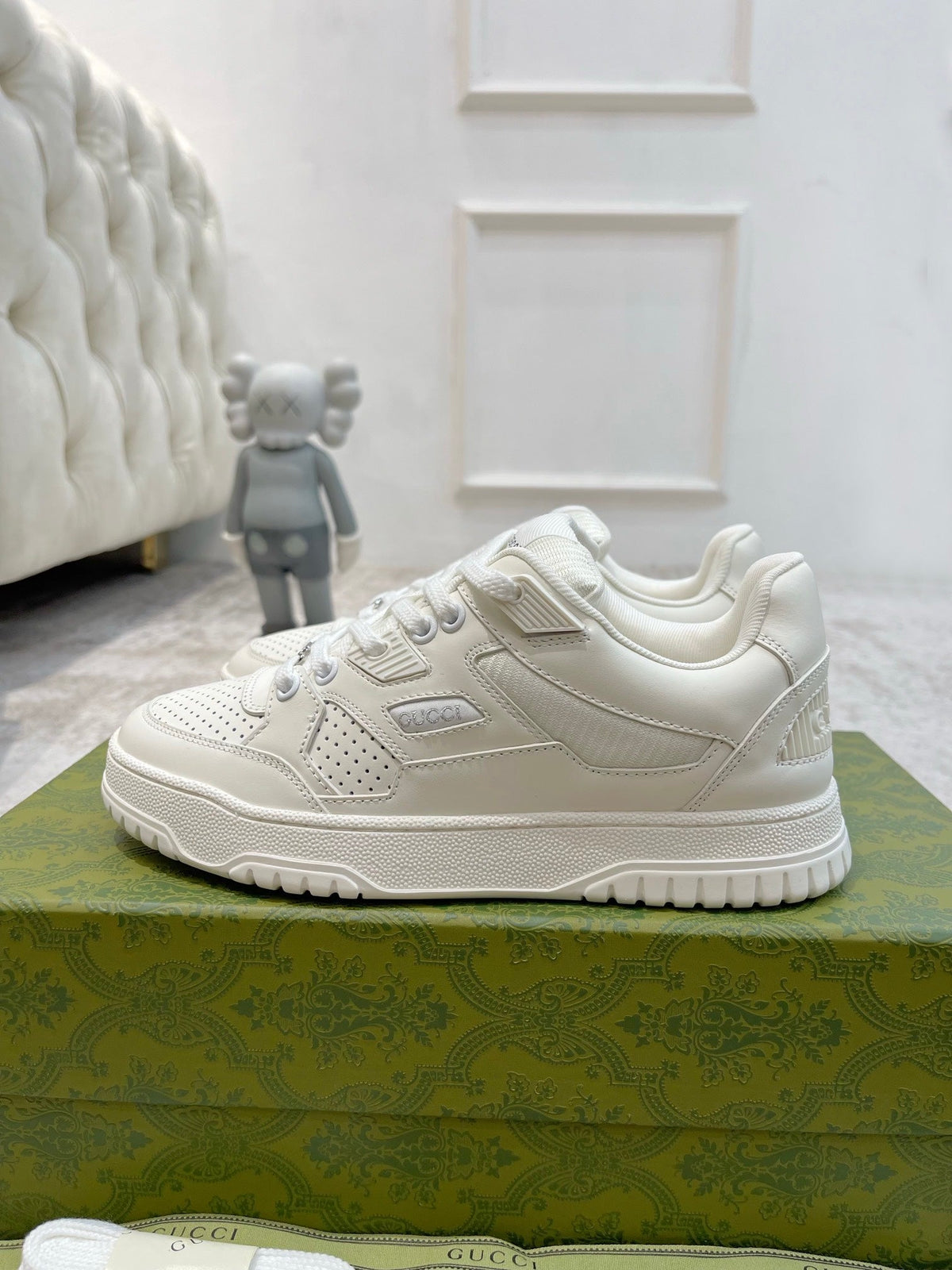 Gucci 2026 Low Top Sneakers Calfskin 988615
