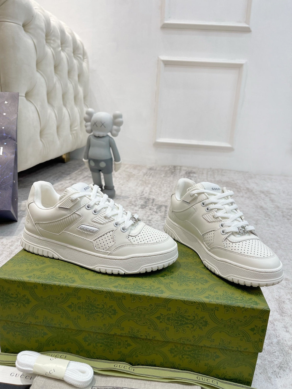 Gucci 2026 Low Top Sneakers Calfskin 988615