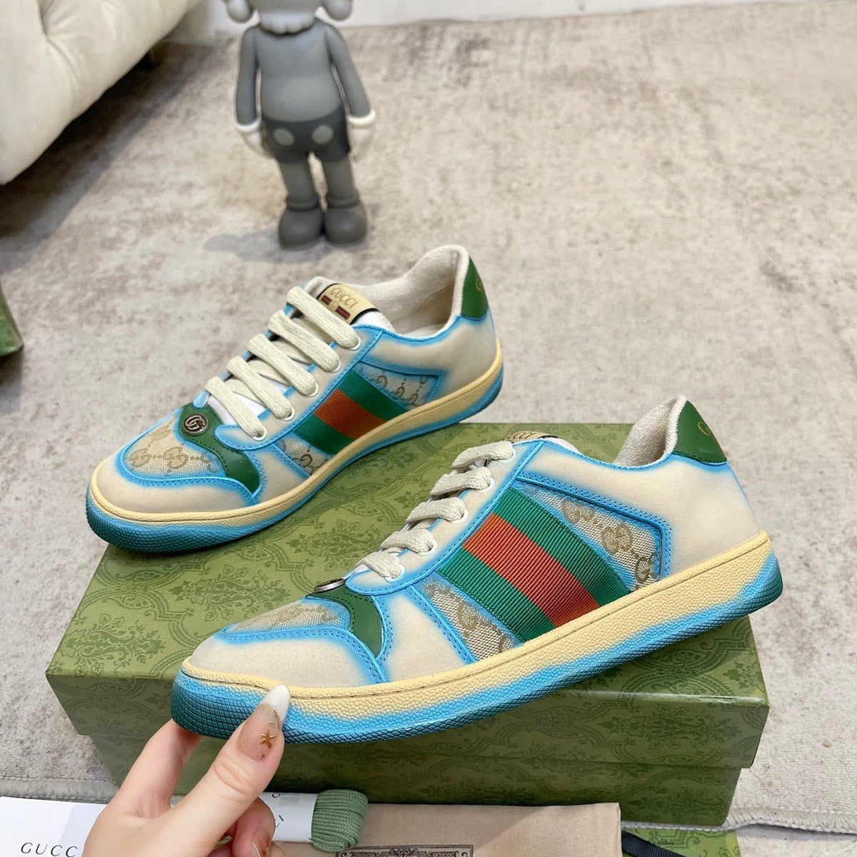 GG 26ss Screener Sneaker Beige Blue Green Cowhide 697181