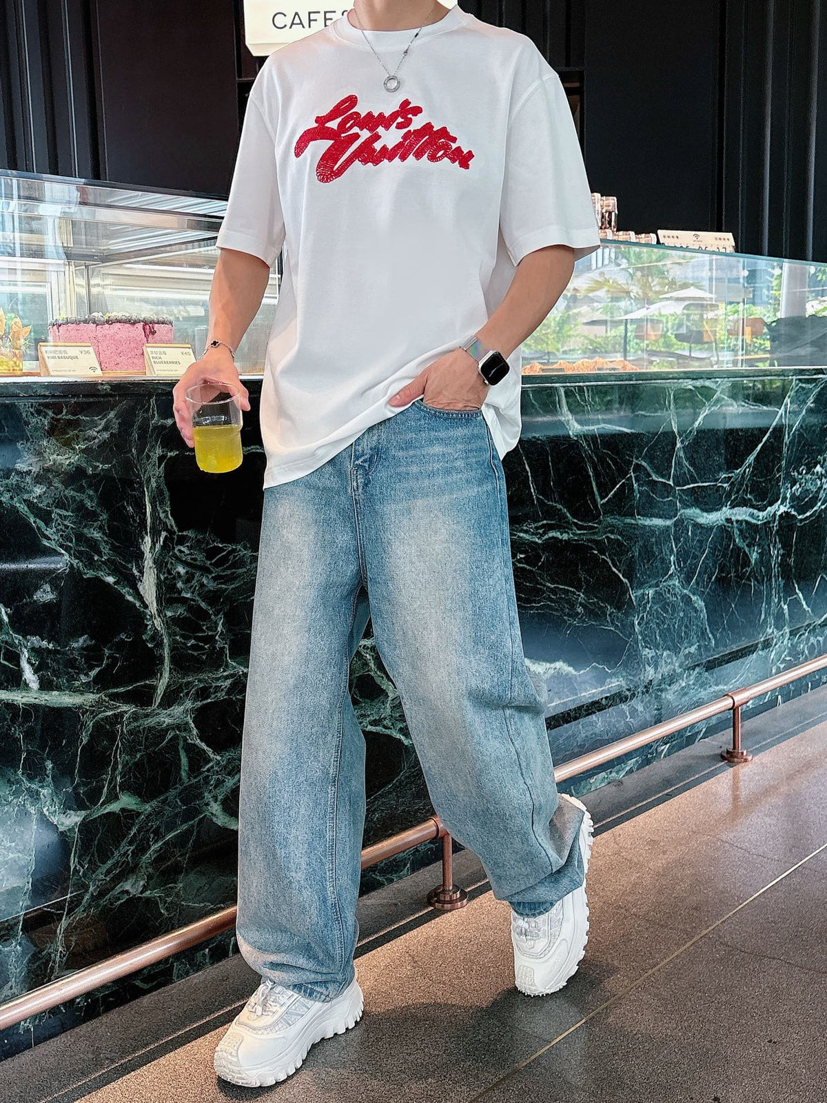 LV 26A Short-Sleeve T-Shirt White Red Cotton 406014