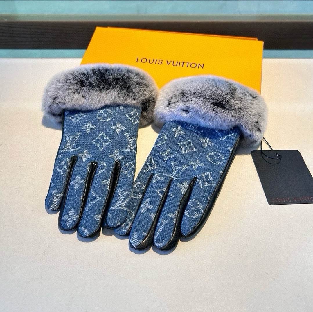 LV Gloves In Blue Denim Fabric And Rabbit Fur 469631