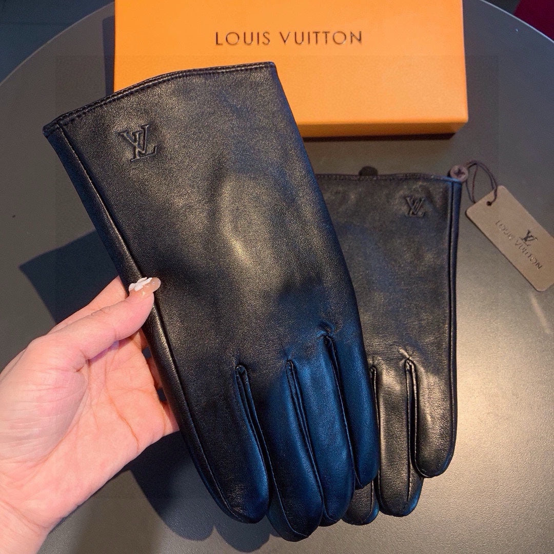 LV Gloves In Black Lambskin 470711