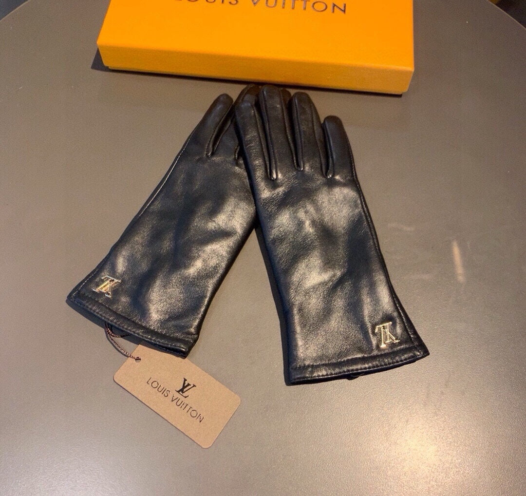 LV Gloves In Black Lambskin 475633