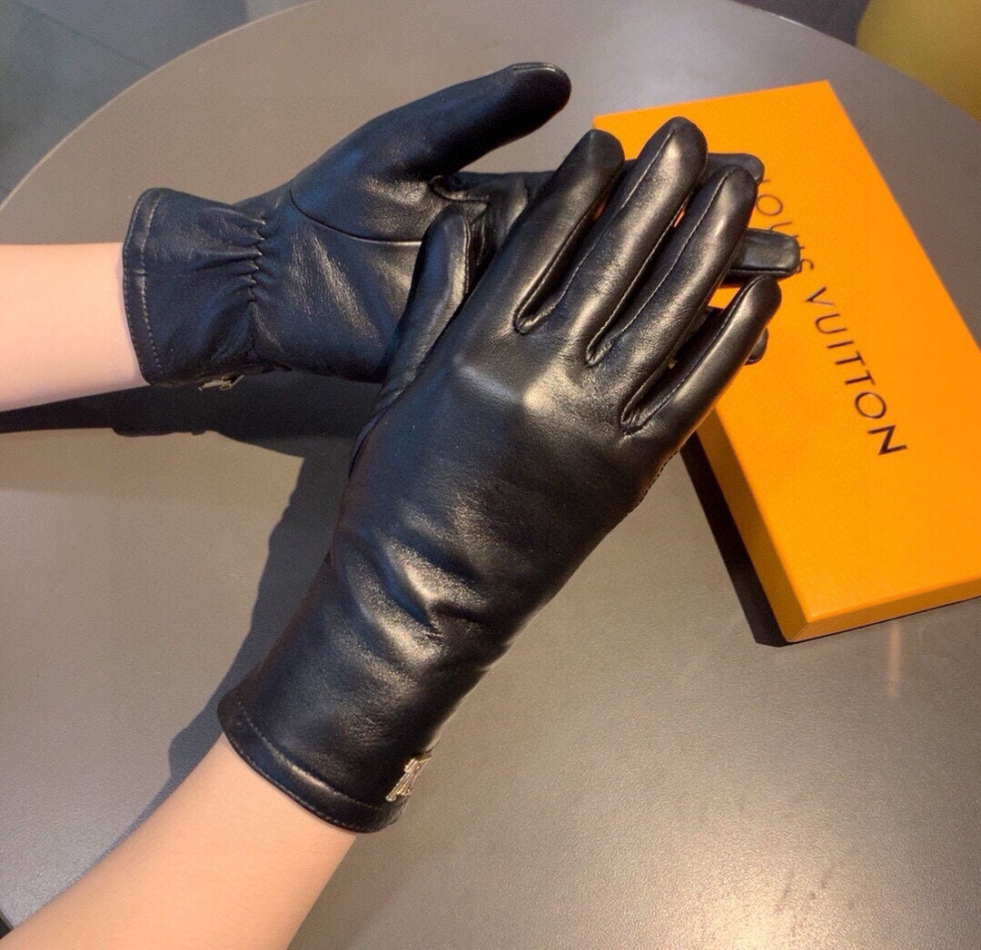 LV Gloves In Black Lambskin 475633