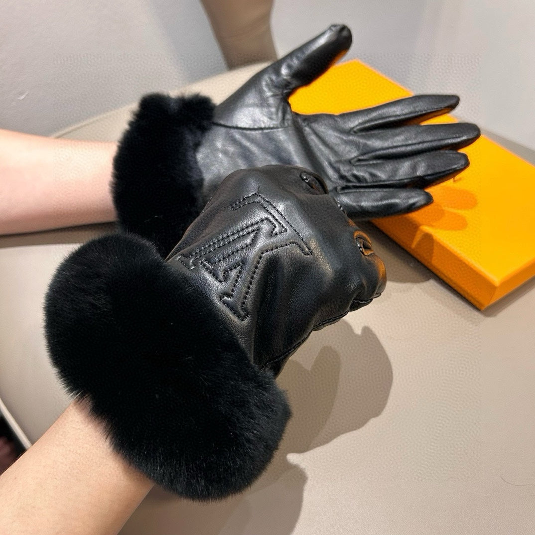 LV Gloves In Black Lambskin And Rabbit Fur 478059