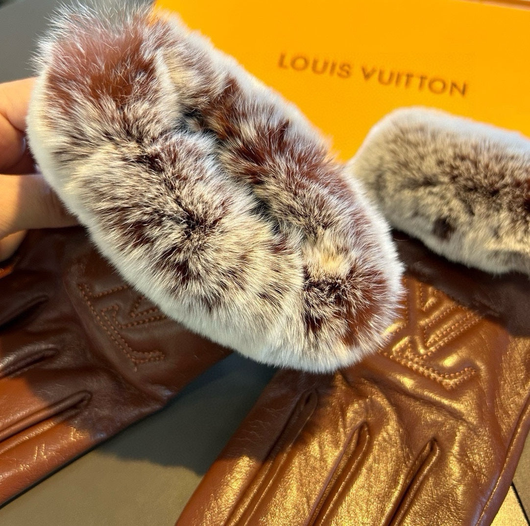 LV Gloves In Brown Lambskin And Rabbit Fur 478060