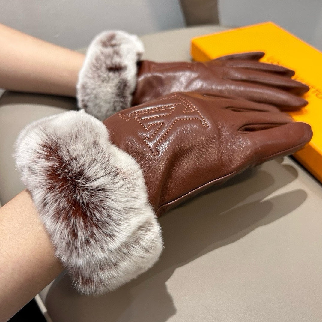 LV Gloves In Brown Lambskin And Rabbit Fur 478060