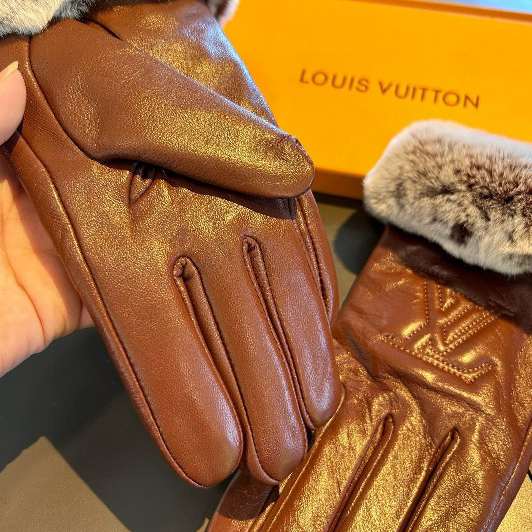 LV Gloves In Brown Lambskin And Rabbit Fur 478060