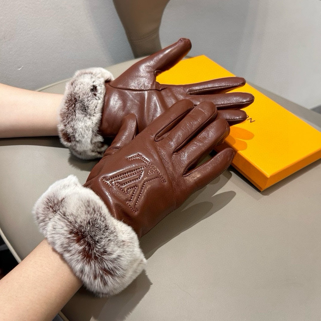 LV Gloves In Brown Lambskin And Rabbit Fur 478060