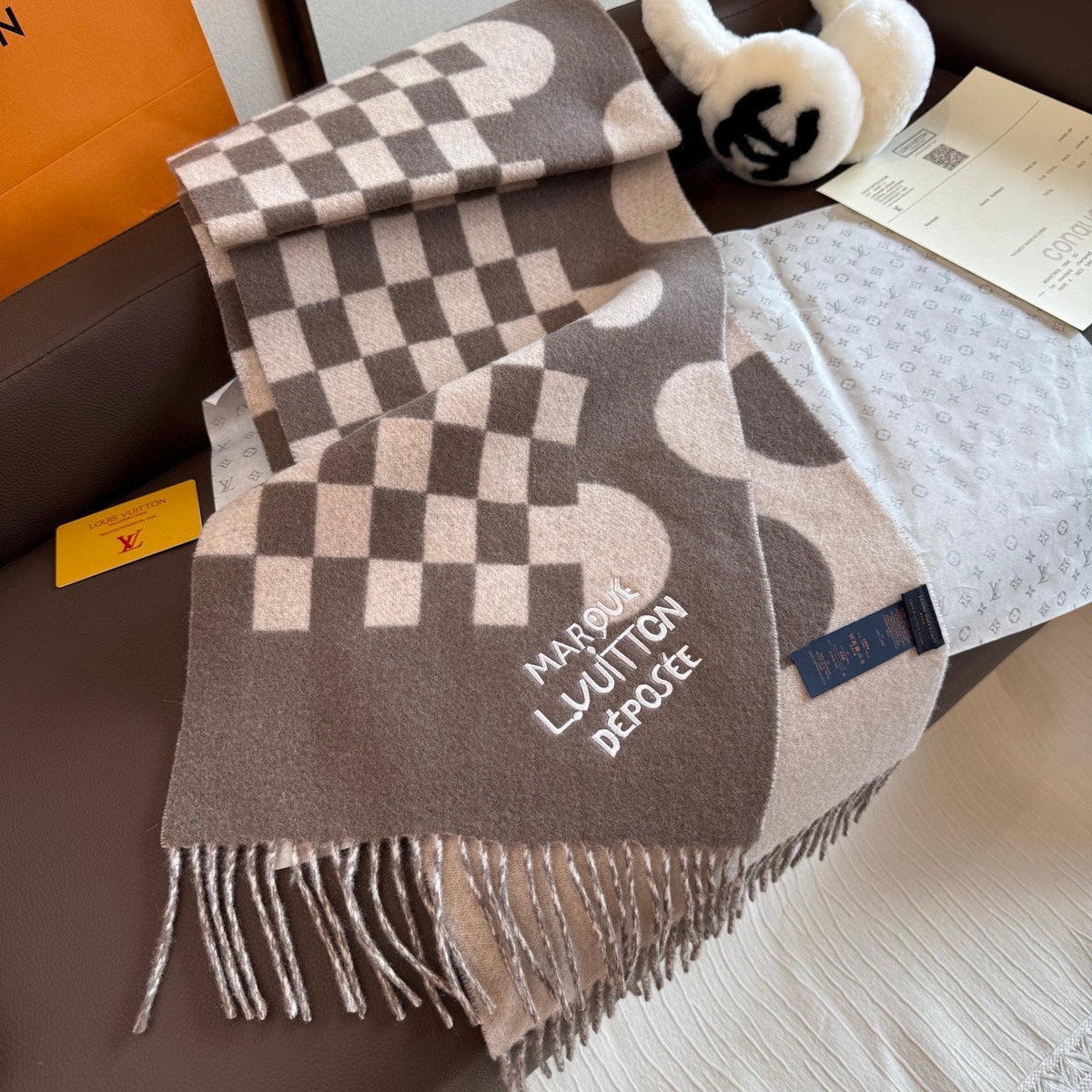 LV 25ss Scarf 180CM Light Brown White Knitted Cashmere 292798