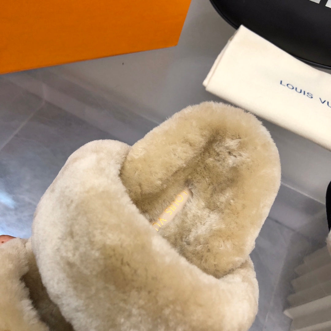 LV Sunset Comfort Flat Mule Light Brown Fleece