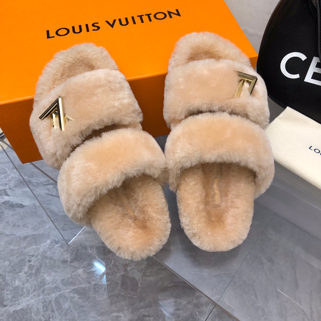 LV Sunset Comfort Flat Mule Beige Fleece