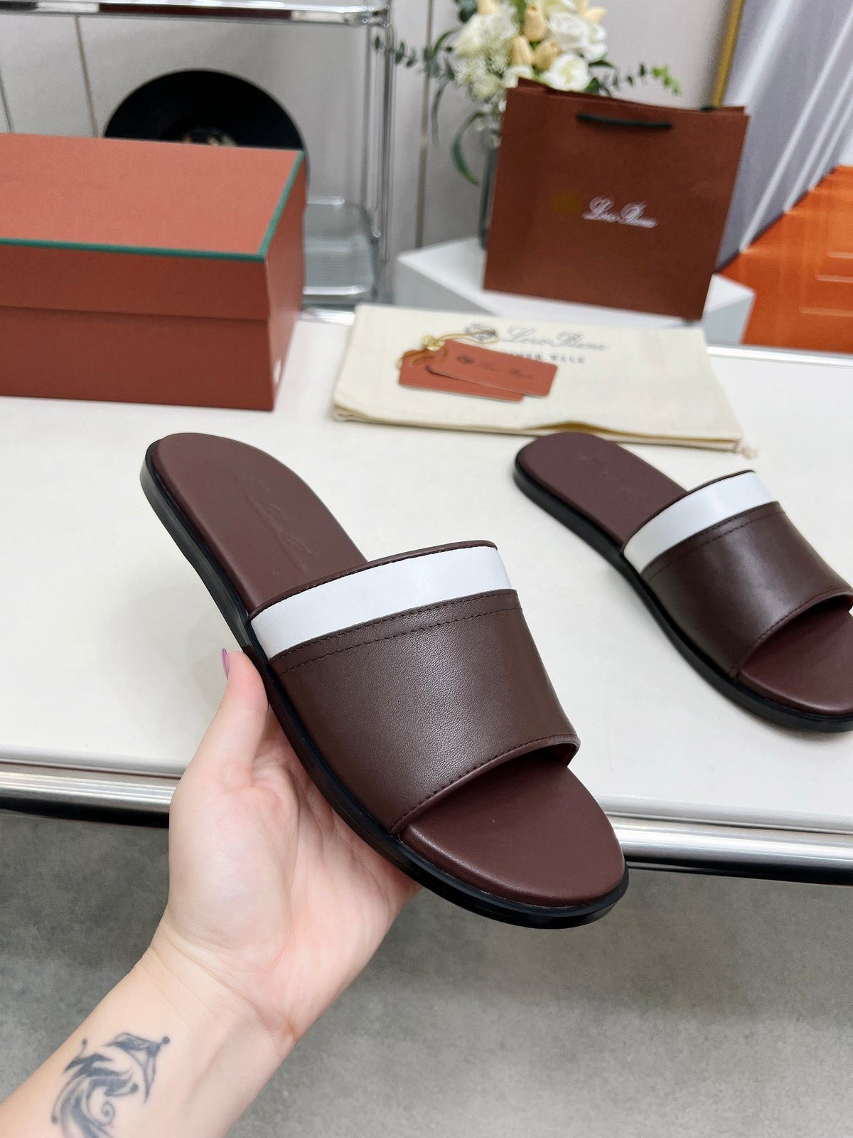 LP SLIPPER PATHON CHOCOLATE CALFSKIN