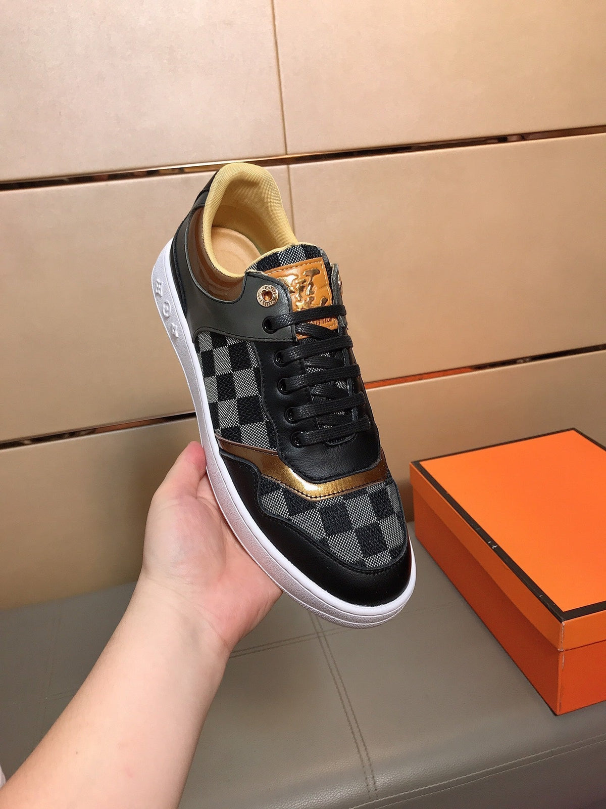 LV TRAINER BLACK CALFSKIN AND DAMIER CANVAS