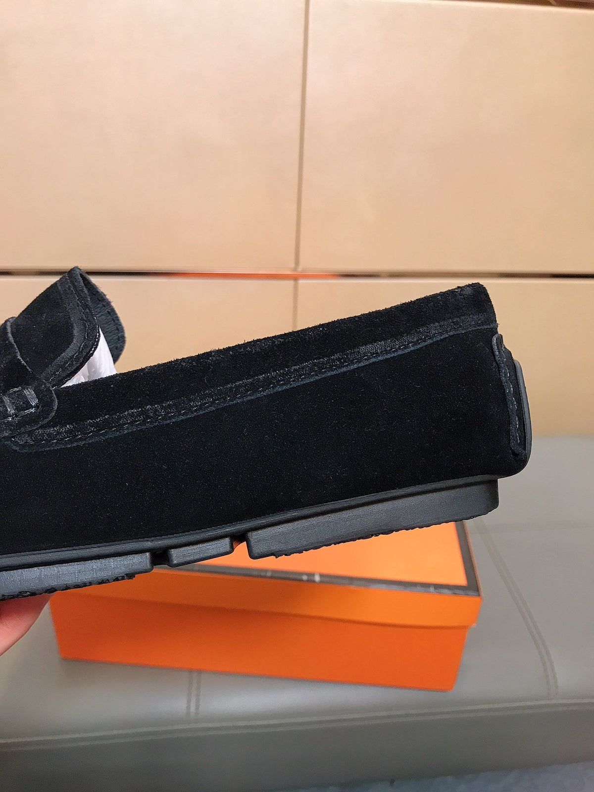 GG Men's 25 Snake Loafer Black Suede 748028