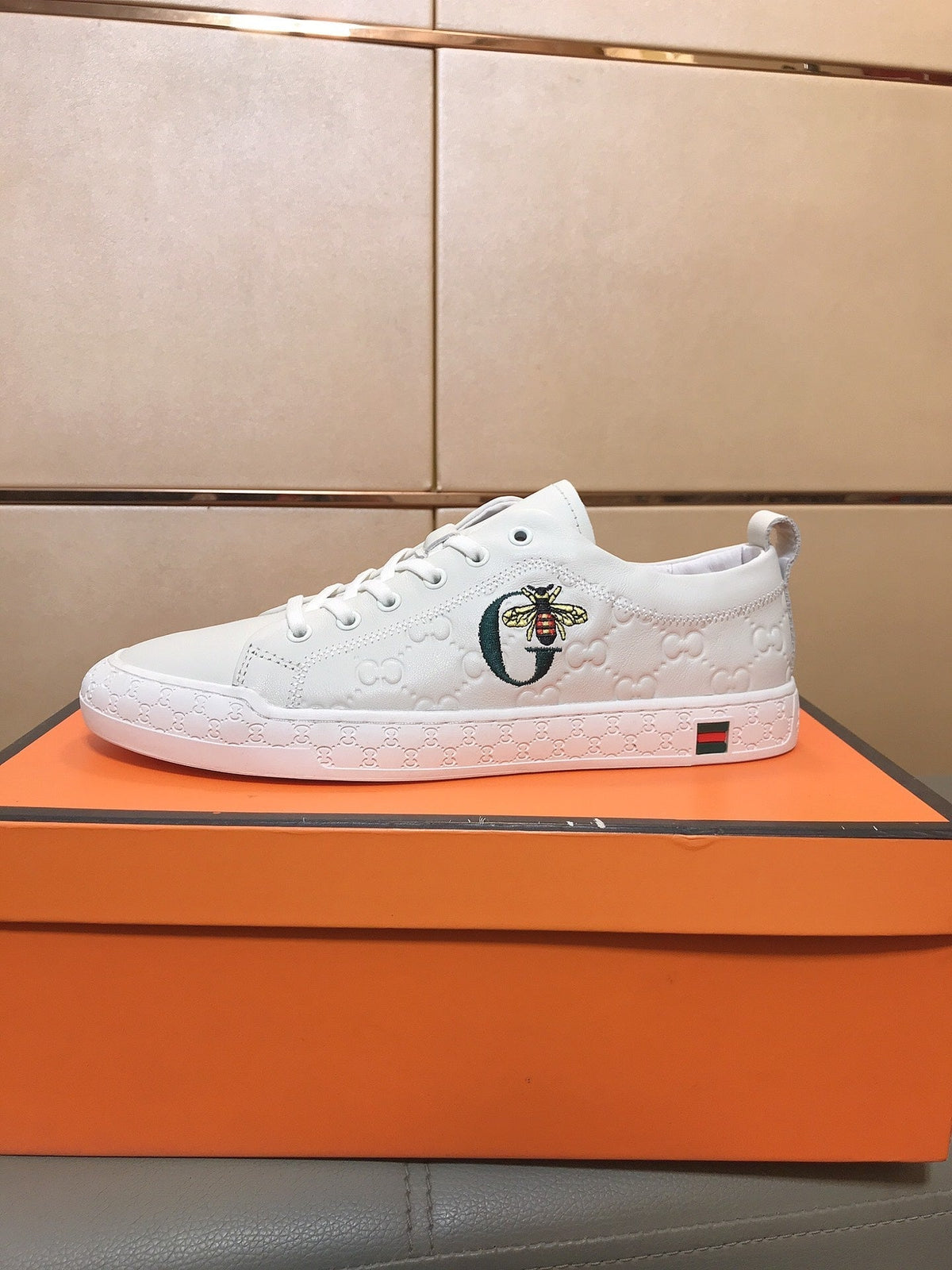 GG Men's Bee Sneaker White Embossed Pigskin 531261