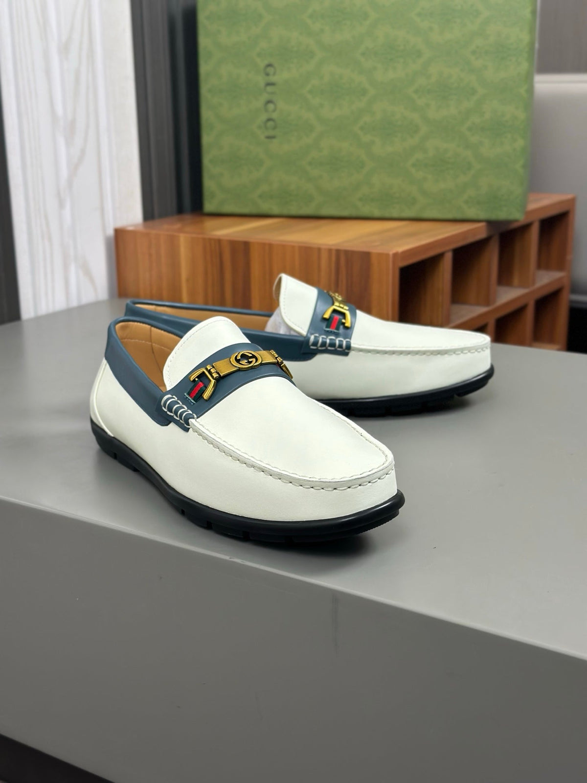 GG Men's Loafer White Cowhide 573507