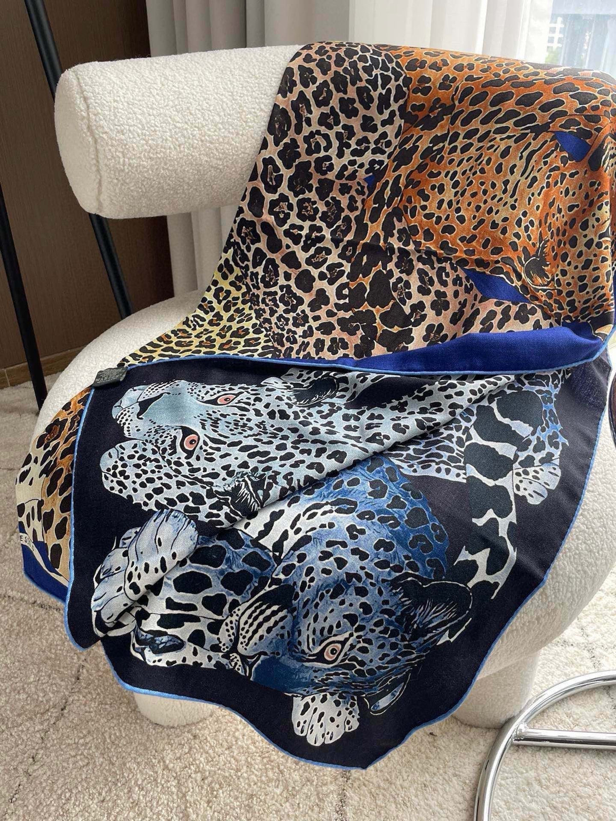 Lazy Leopardesses Scarf 110 CM In Colorful Cashmere Silk 311600