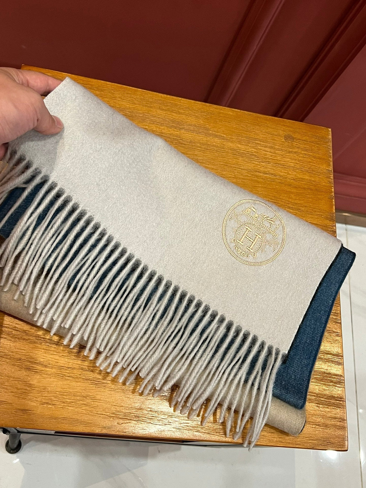 Scarf 190 CM In White Beige Mix Black Blue Cashmere