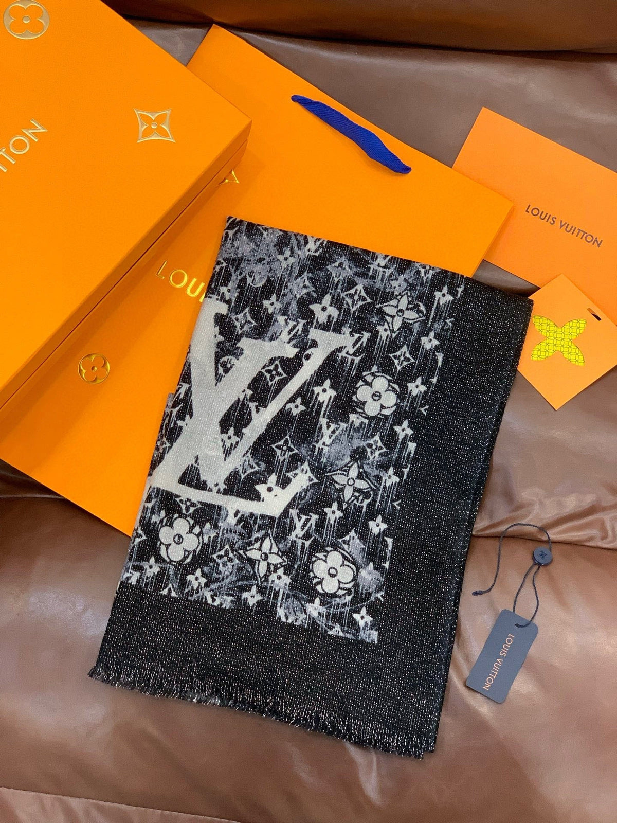 LV 25ss Scarf 200CM Black Cashmere 293141