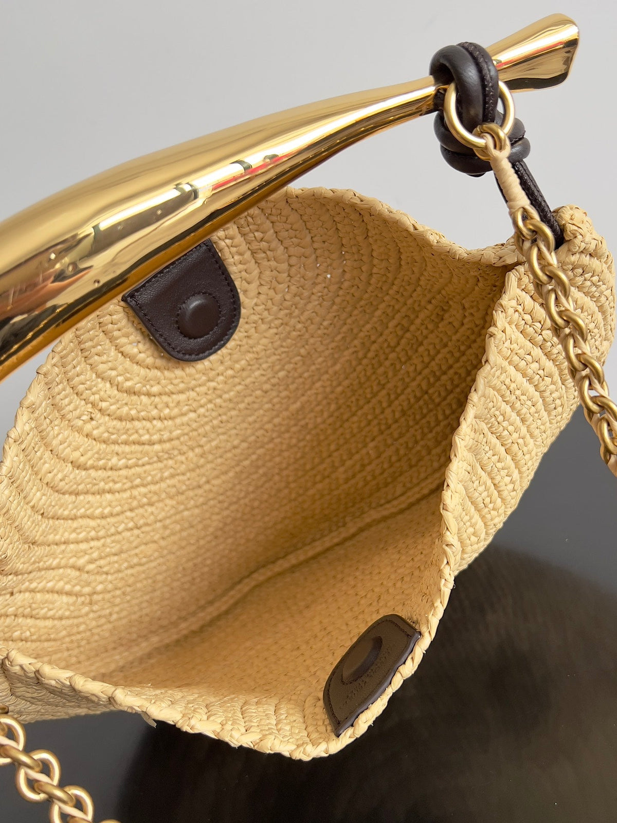 BV Sardine Chain Natural color Raffia Metallic 249685