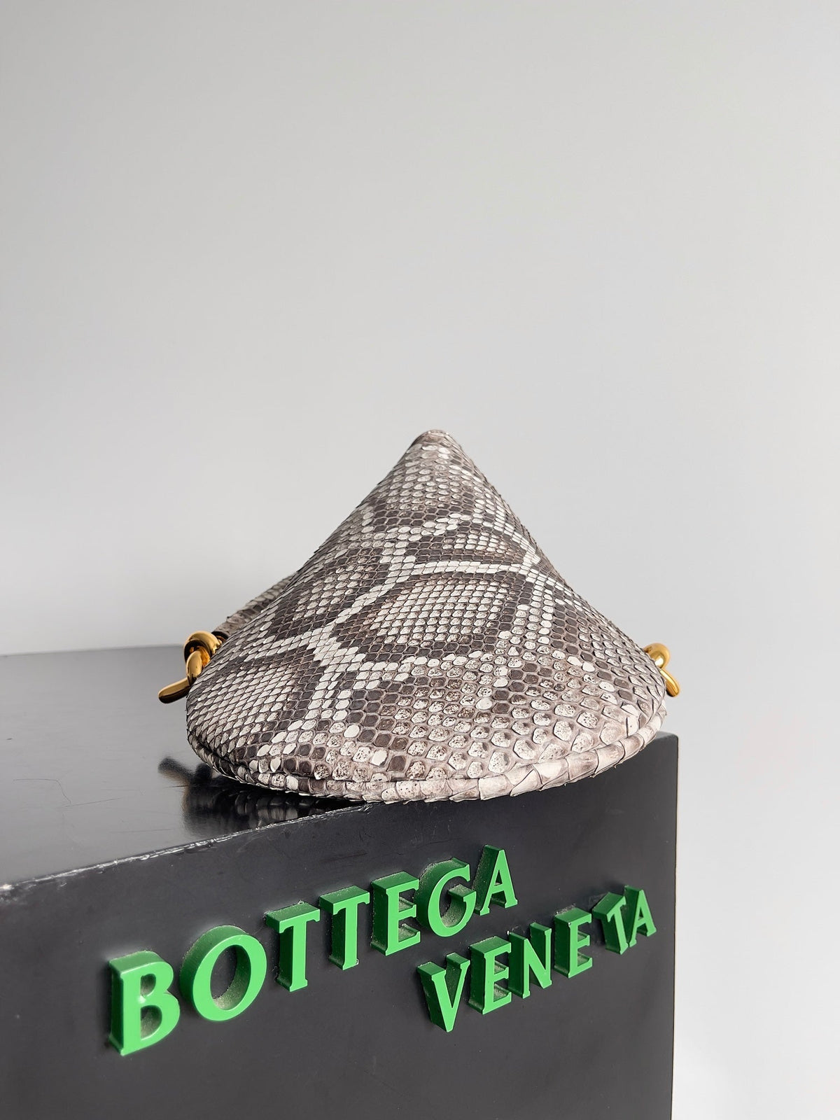 BV Snake Print 30cm Solstice Bag Gray Solf Leather 249684
