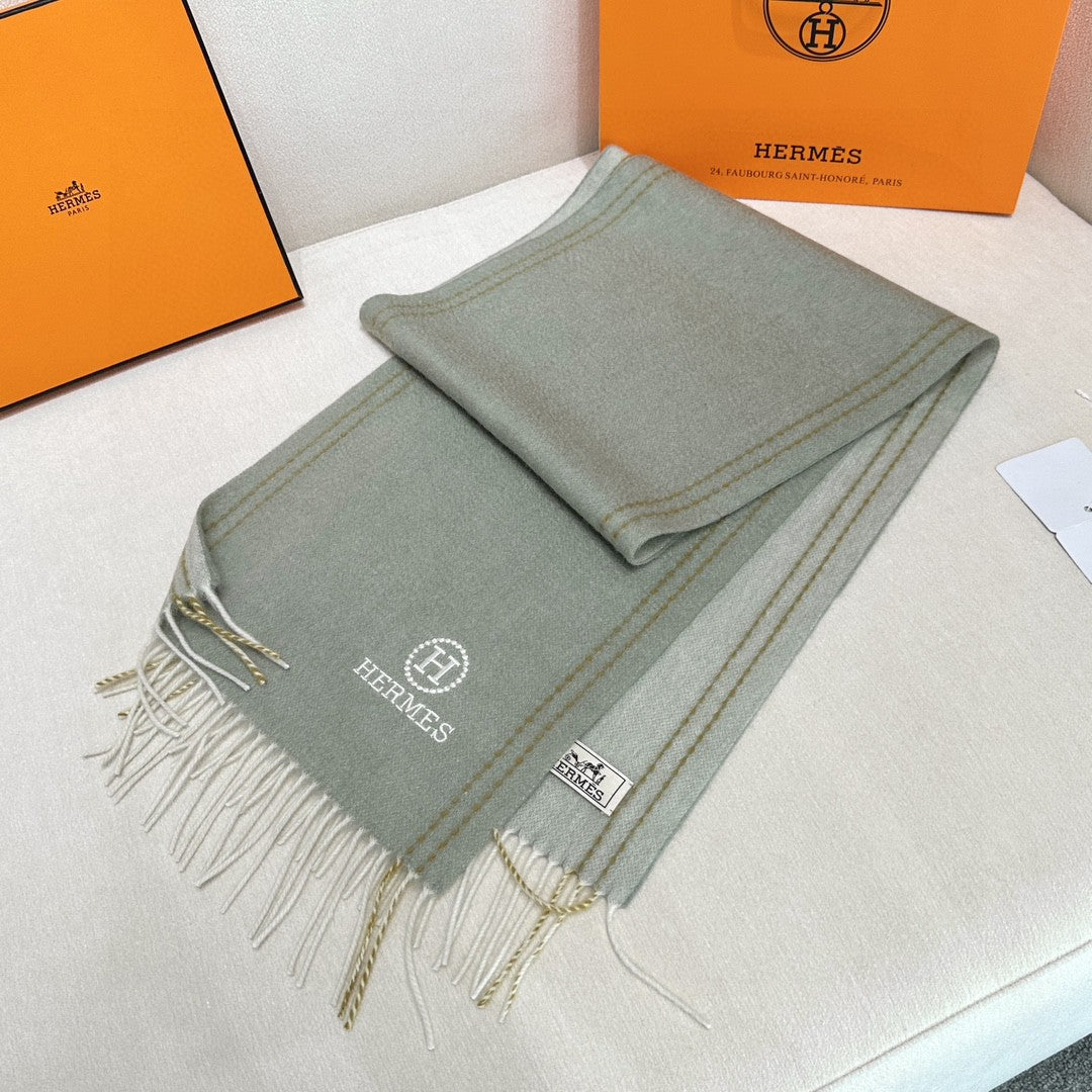 HM Scarf 190 CM Greenish Gray Wool 969439