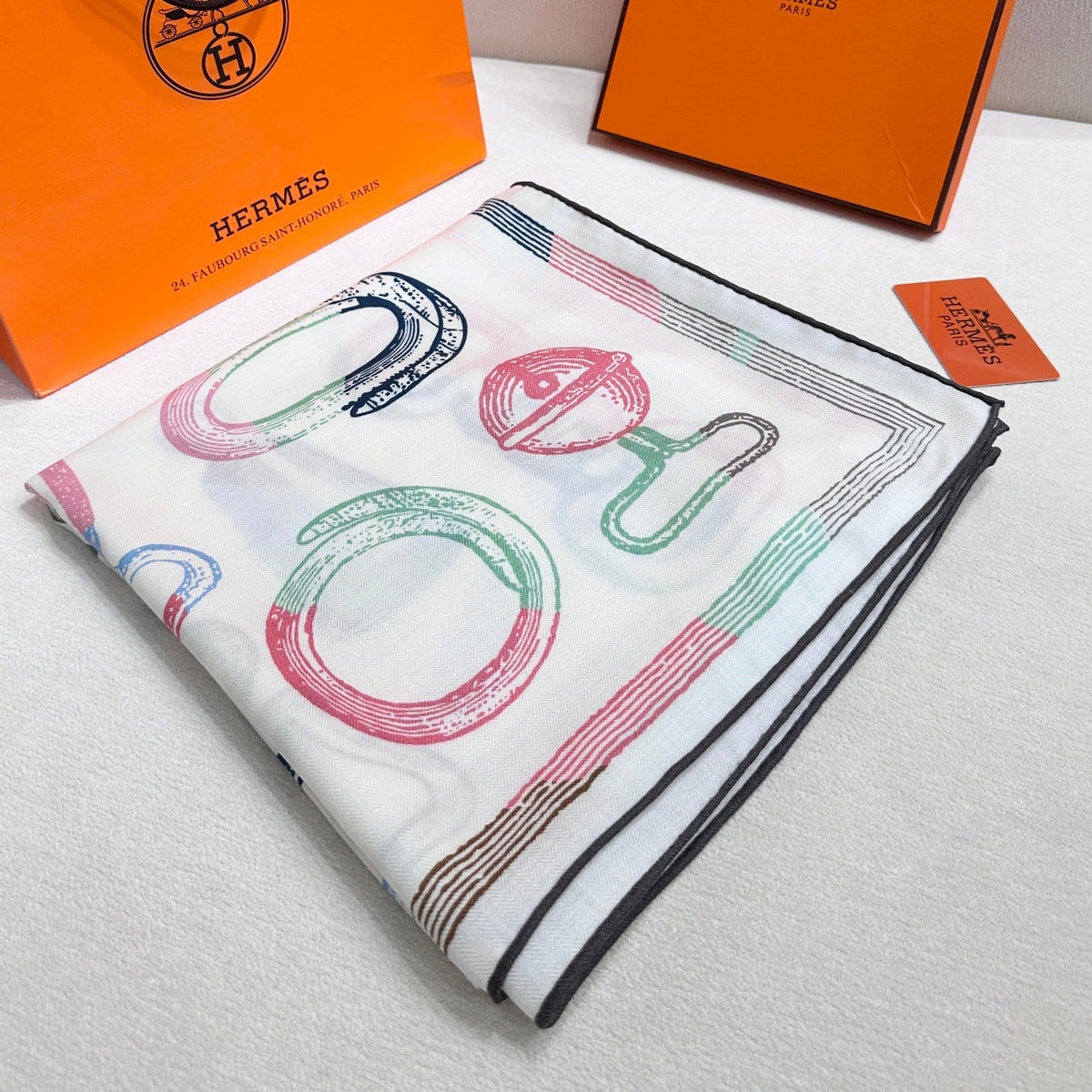 HM Reversible Shawl Scarf 135CM White Pink Cashmere Silk 969422