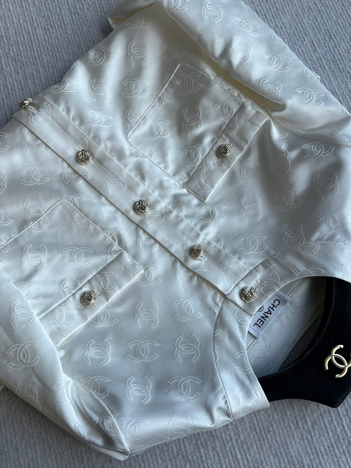 CC 25 Round Neck Jacket White Cotton Silk