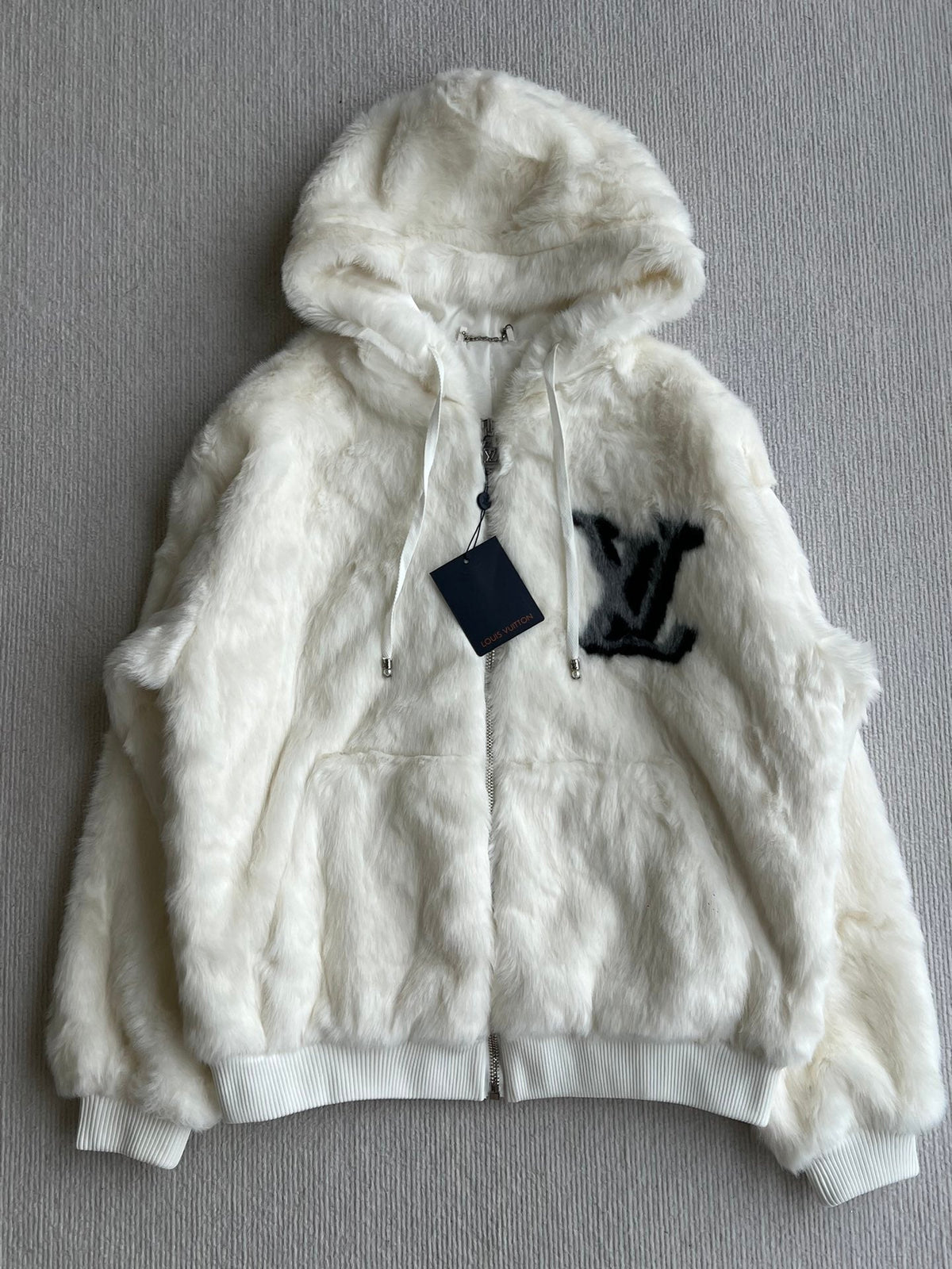 LV 25 Hooded Jacket Cream Black Fur Polyester 300098