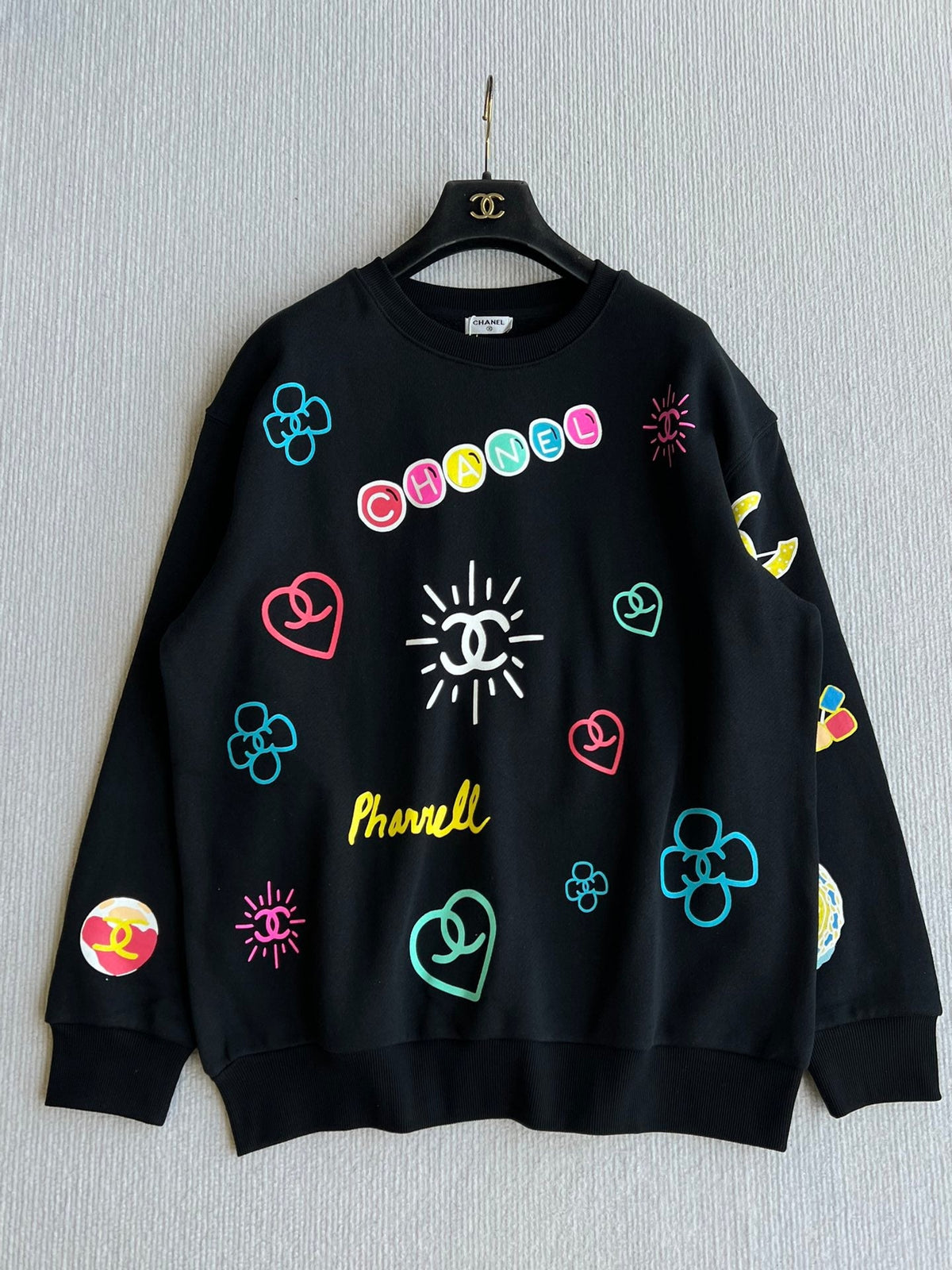 Chanel 25 Graffiti Crew Neck Sweatshirt Black Cotton 312091