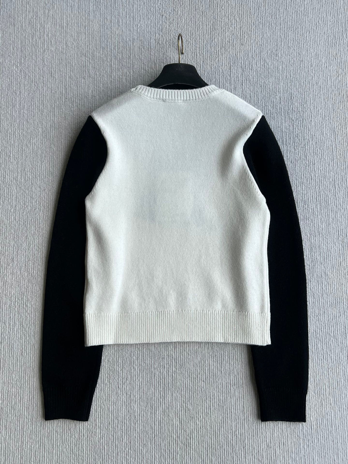 Chanel 25 Deer Print Sweater White mix Black Wool 318394
