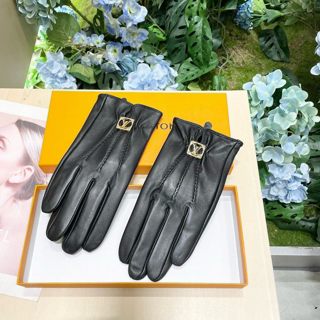 LV Gloves In Black Lambskin 465067