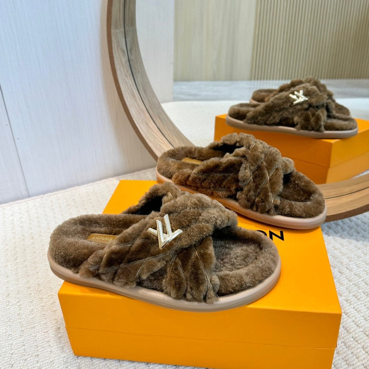 LV Bliss Comfort Mule Brown Earth Wool